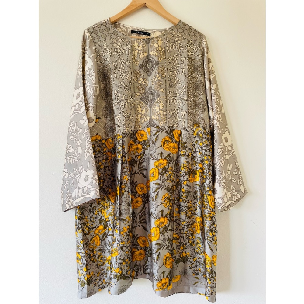 Khaadi tunic with elegant floral print